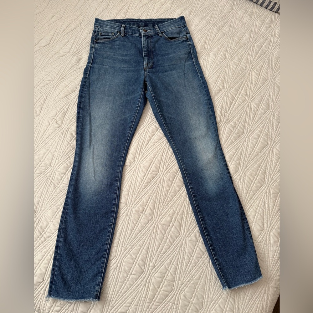 MOTHER high waisted looker ankle fray.
